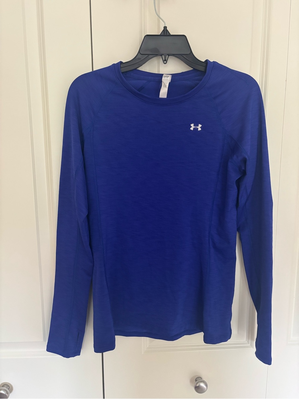Under Armour Women’s Long Sleeve blue-ish purple coldgear size medium